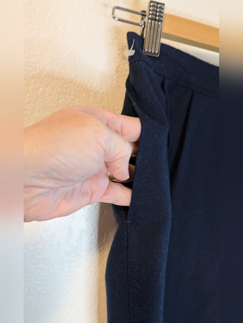 Pendleton Vintage 100% Wool Navy Midi Skirt - Picture 3 of 6